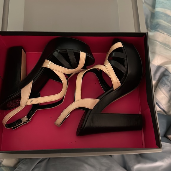 Vince Camputo Petal Combo Strappy Chunk Heels - Picture 2 of 9